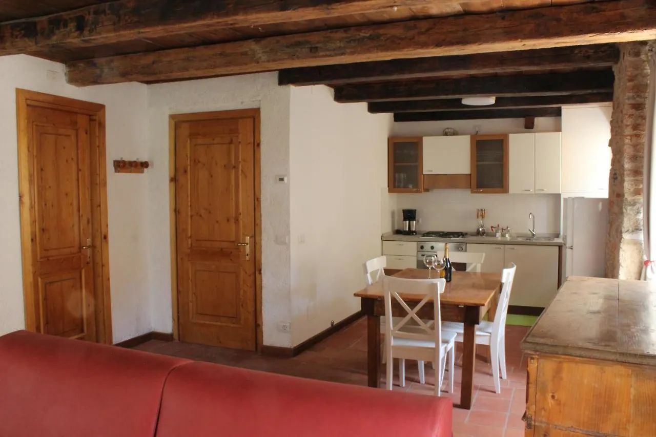 Casa Vacanze Il Melograno Tremosine Italy