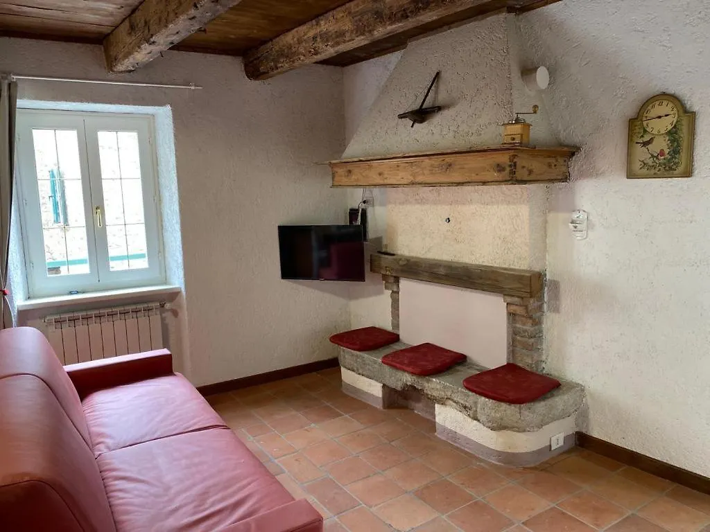 Casa Vacanze Il Melograno Tremosine Italy