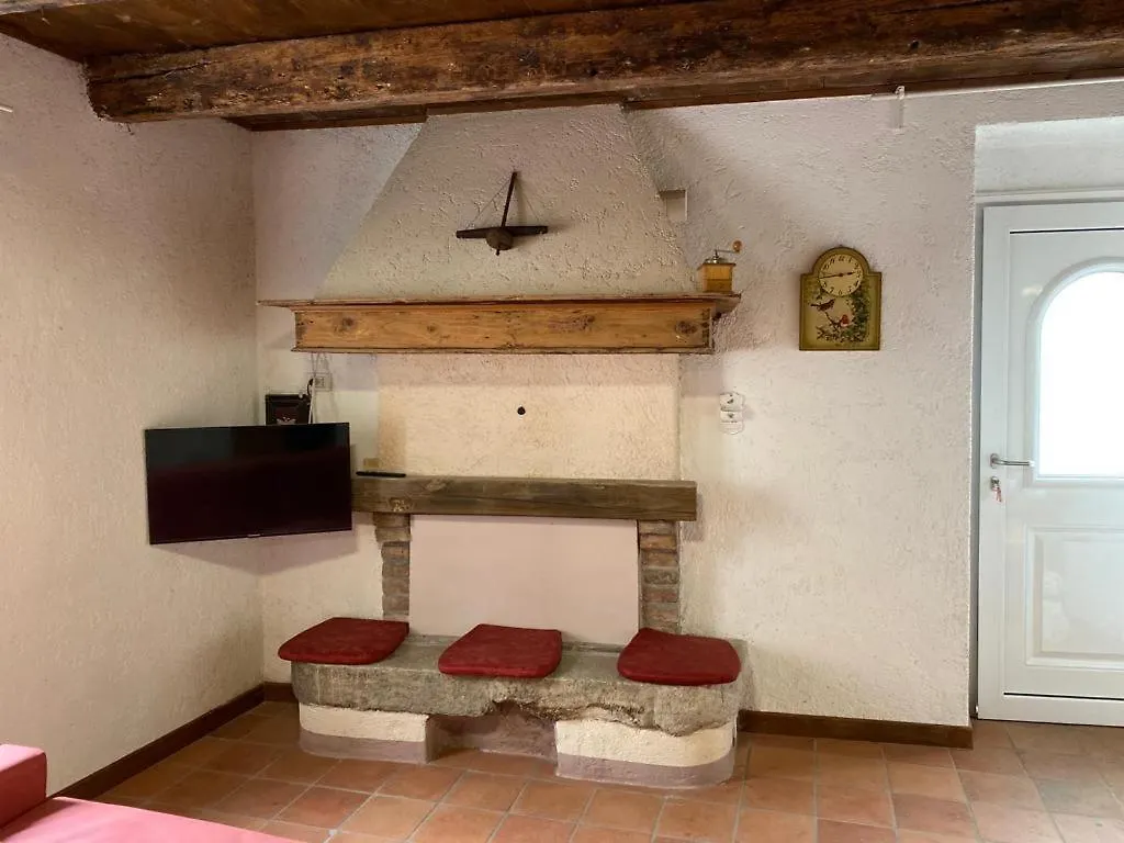 Apartment Casa Vacanze Il Melograno Tremosine